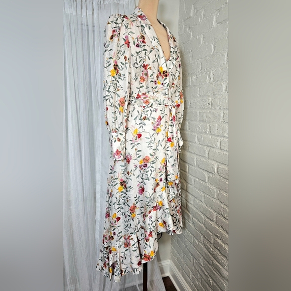 Zimmermann ElkaVine Linen Floral Wrap Dress Size 3 (US 8–10) - Picture 5 of 15